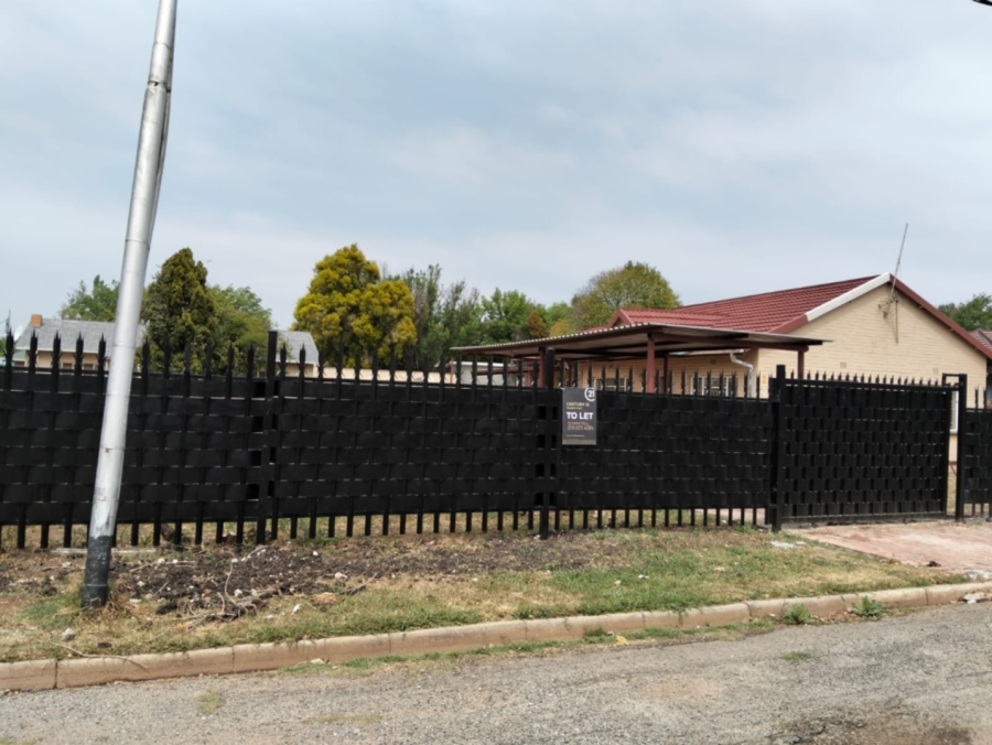 2 Bedroom Property for Sale in Potchefstroom North West